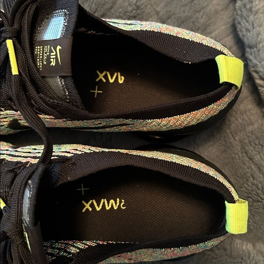 Nike Air Vapormax Flyknit Multicolor Knit Women’s Sneakers size 10.5 - Picture 4 of 9